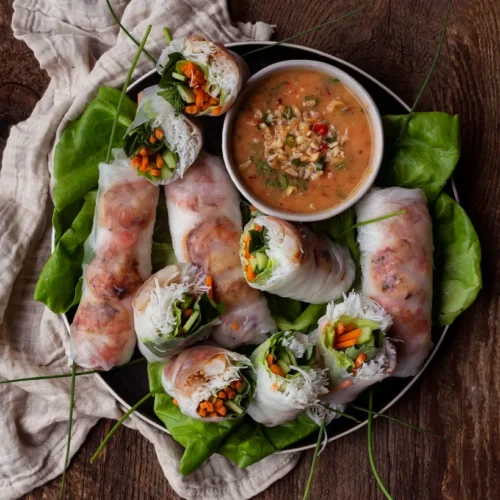 Fresh-Rolls-with-Peach-Chili-Sauce-1